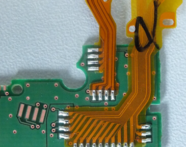 激光焊錫機(jī)柔性PCB板錫焊六大優(yōu)勢體現(xiàn)